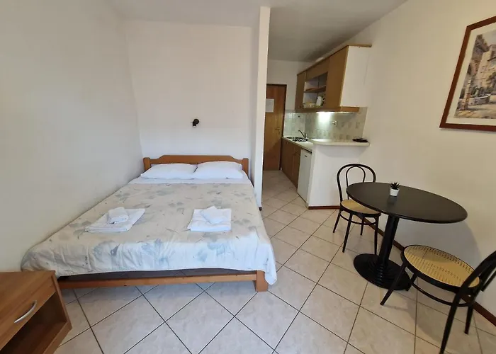 Old Town - Studio2 * Tribalj